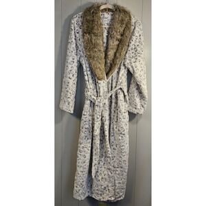 Cozy And Curious Leopard Print Robe  Medium Soft Brown And White Never Worn